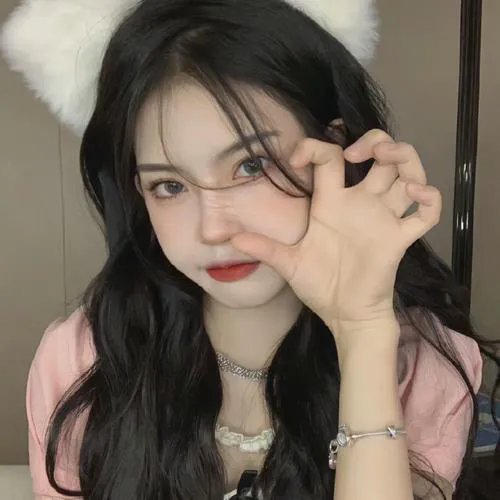 小孩好黑